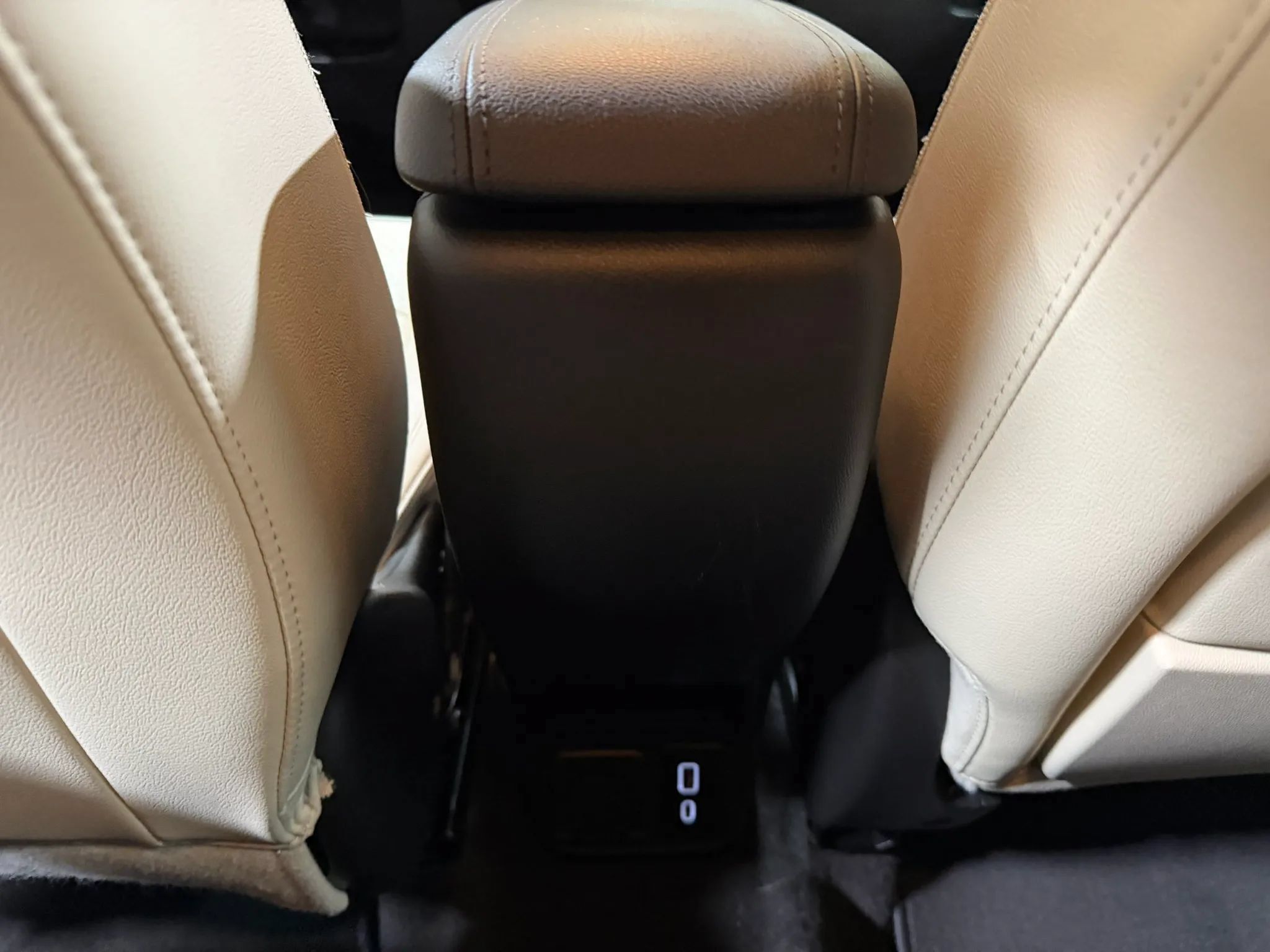 Used 2021 Buick Encore GX Essence AWD/4WD image 47