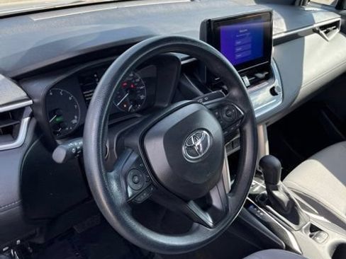Used 2025 Toyota Corolla Cross AWD Hybrid image 6