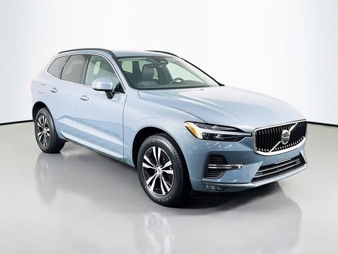 Used 2023 Volvo XC60 B5 Core AWD/4WD image 3