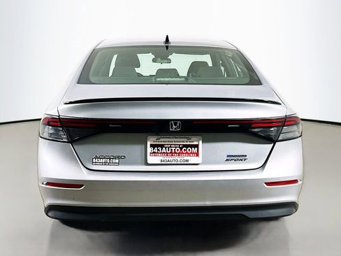 Used 2024 Honda Accord Sport image 6