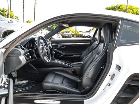 Used 2021 Porsche 718 Cayman RWD image 30