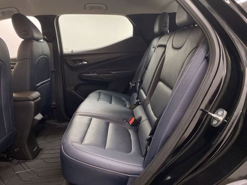 Used 2023 Chevrolet Bolt EUV LT w/ Convenience Package image 17