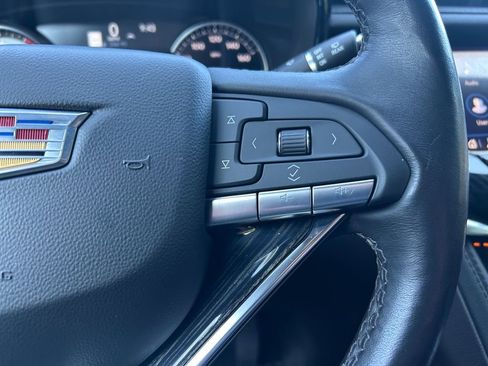 Used 2024 Cadillac XT6 Premium Luxury image 18