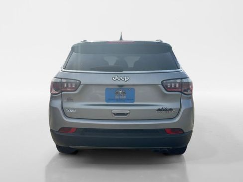 Used 2019 Jeep Compass Limited FWD image 4