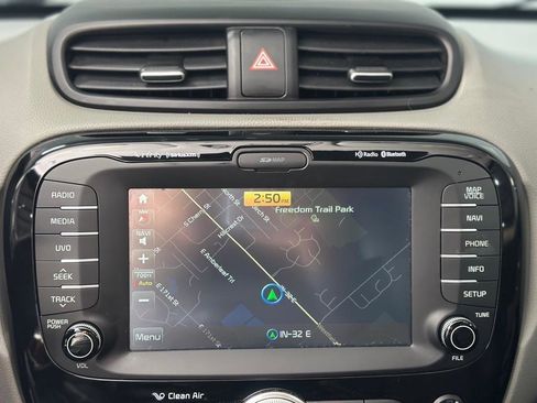 Used 2016 Kia Soul + w/ Primo Package image 19