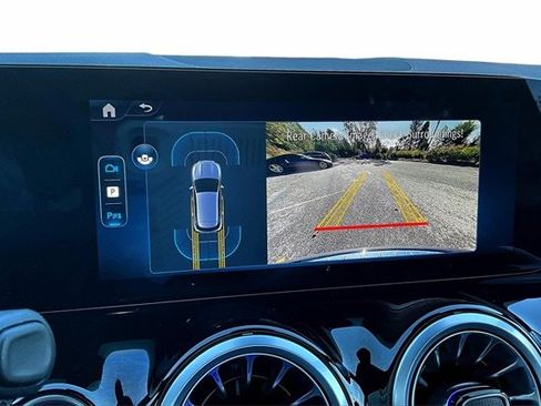 Certified 2025 Mercedes-Benz GLA 250 4MATIC image 16