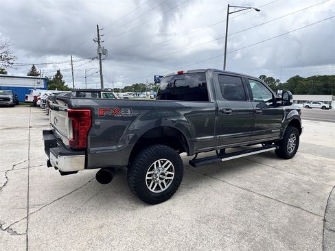 Used 2017 Ford F350 Lariat AWD/4WD image 5