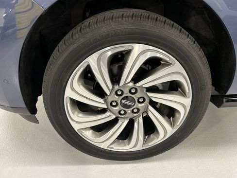 Certified 2023 Lincoln Navigator Reserve AWD/4WD image 8