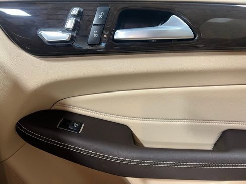 Certified 2018 Mercedes-Benz GLE 350 4MATIC image 27