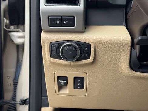 Used 2018 Ford F150 Lariat w/ Equipment Group 501A Mid AWD/4WD image 11