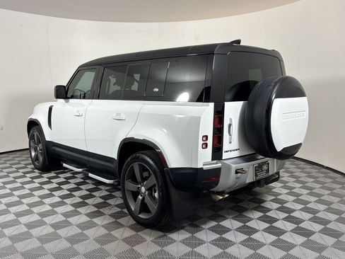 Used 2024 Land Rover Defender 110 SE AWD/4WD image 3