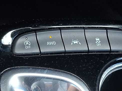 Used 2023 Buick Encore GX Preferred w/ Cold Weather Comfort Package AWD/4WD image 26