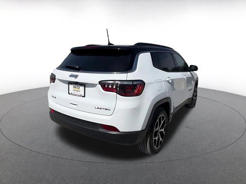 Used 2025 Jeep Compass Limited AWD/4WD image 15