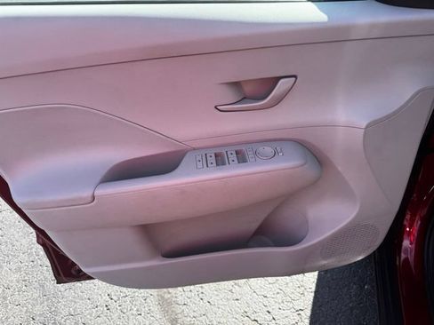 Used 2025 Hyundai Kona SEL AWD/4WD image 20