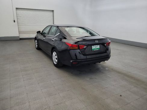 Used 2024 Nissan Altima 2.5 S FWD image 5