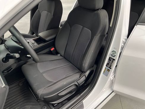 Used 2022 Kia K5 LXS image 9