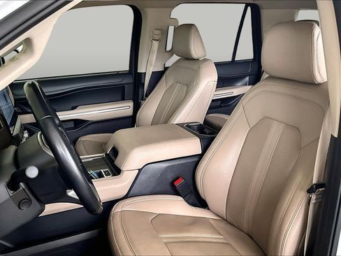 Used 2024 Ford Expedition Max Limited RWD image 8