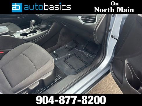 Used 2018 Chevrolet Malibu LT FWD image 12
