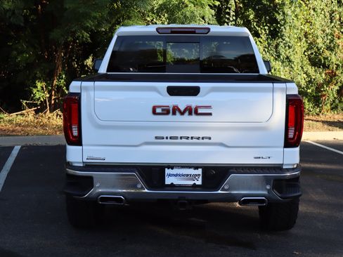 Used 2025 GMC Sierra 1500 SLT w/ SLT Premium Plus Package AWD/4WD image 9
