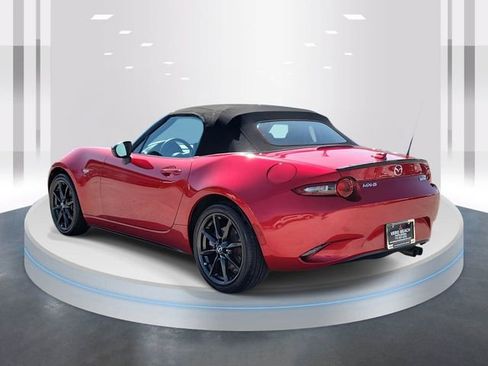 Used 2016 MAZDA MX-5 Miata Club image 4