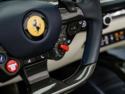 Used 2022 Ferrari 812 GTS RWD image 54