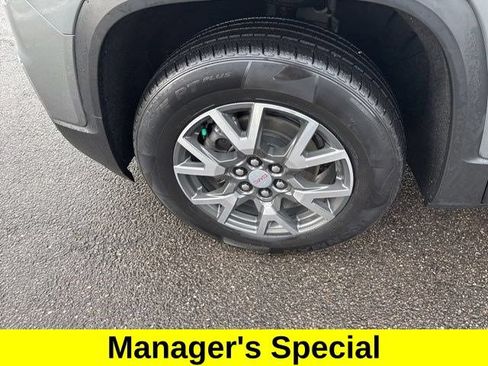 Used 2023 GMC Acadia SLE w/ Driver Convenience Package FWD image 47