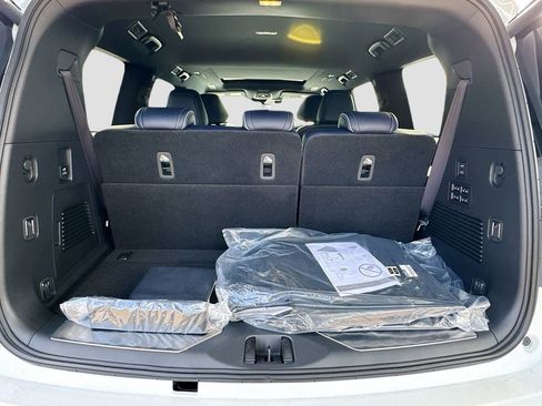 New 2026 INFINITI QX80 4WD image 28