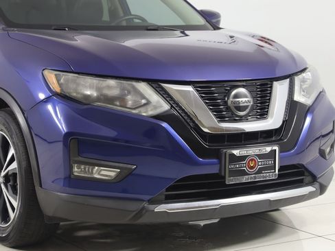 Used 2018 Nissan Rogue SL FWD image 34