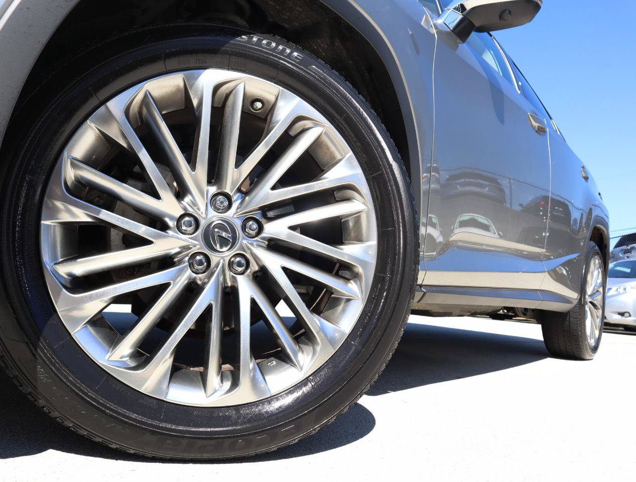 Used 2021 Lexus RX 350L Luxury w/ Accessory Package AWD/4WD image 26