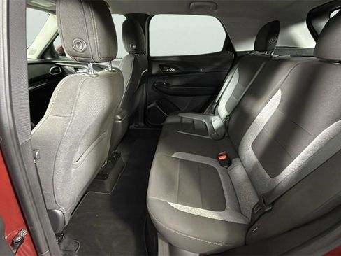 Certified 2022 Chevrolet TrailBlazer LT w/ Convenience Package image 25