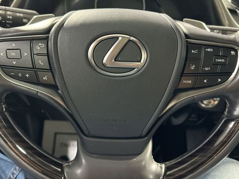 Used 2019 Lexus ES 350 Luxury image 20