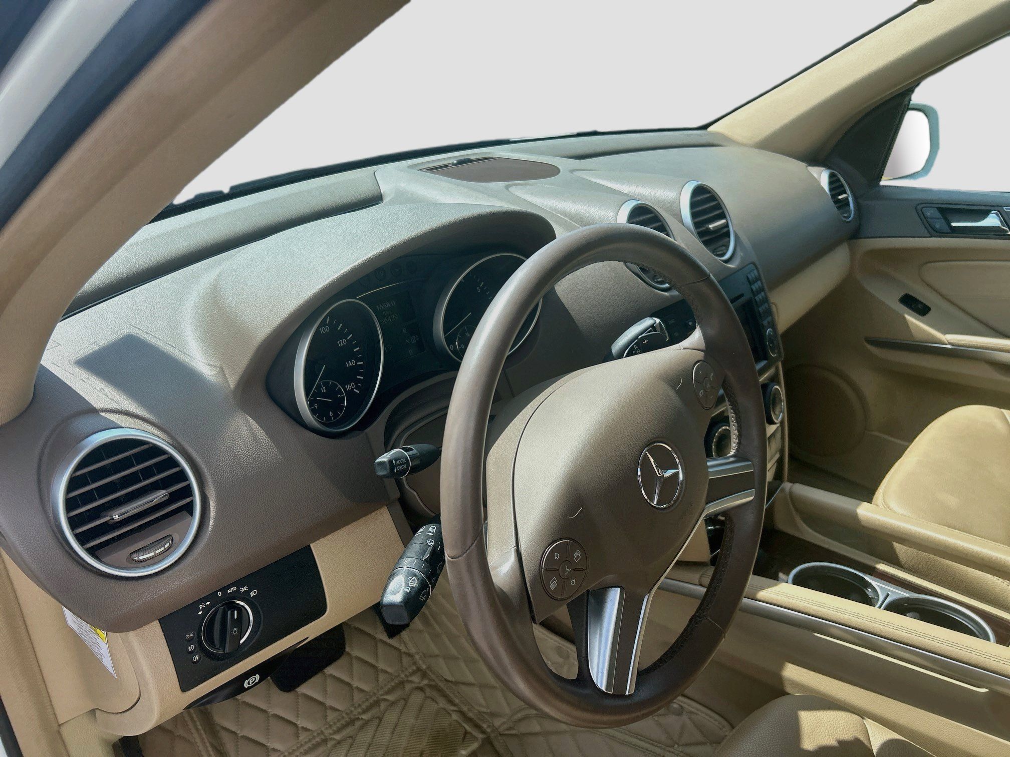 Used 2010 Mercedes-Benz ML 350 2WD image 9
