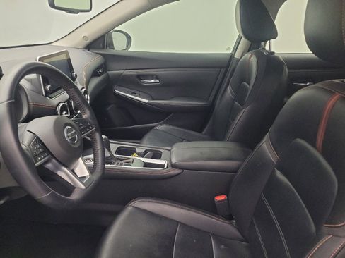 Used 2020 Nissan Sentra SR w/ Premium Package FWD image 17