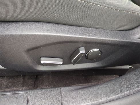 Used 2020 Ford Fusion SE image 29