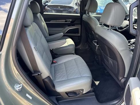 Used 2024 Kia Telluride EX X-Line AWD/4WD image 11