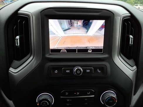 Used 2022 Chevrolet Silverado 1500 Custom AWD/4WD image 15
