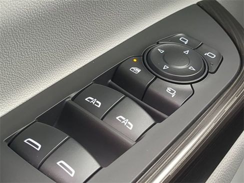 Used 2022 GMC Acadia SLT w/ Preferred Package image 26