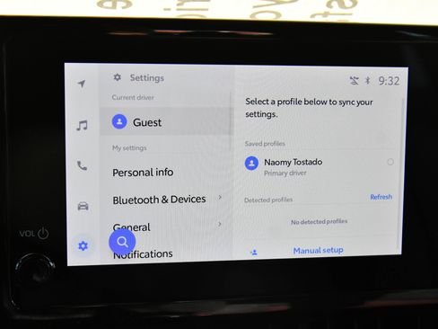 Used 2023 Toyota Corolla SE w/ SE Premium Package image 19