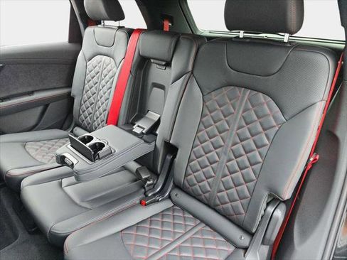 Certified 2026 Audi Q7 3.0T Prestige w/ Prestige Package AWD/4WD image 15