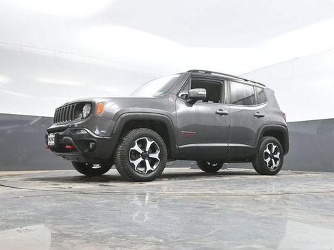 Used 2020 Jeep Renegade Trailhawk w/ Cold Weather Group AWD/4WD image 36