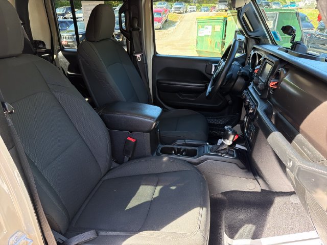 Used 2020 Jeep Gladiator Sport w/ Trailer Tow Package AWD/4WD image 28
