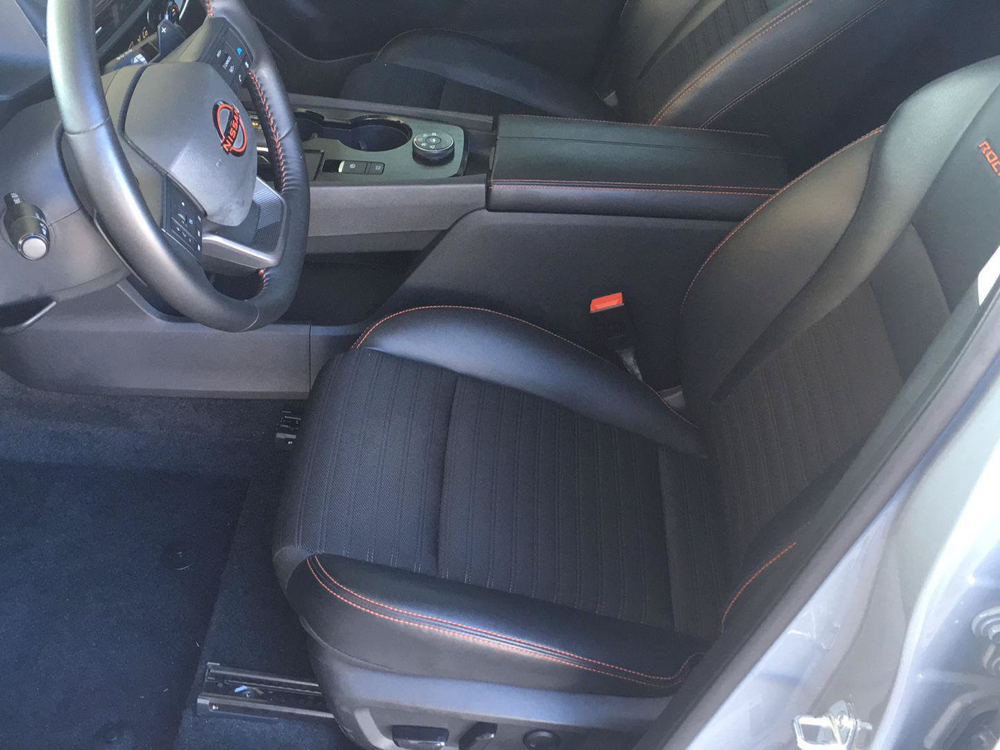 Used 2025 Nissan Rogue SV AWD/4WD image 26