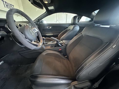 Used 2016 Ford Mustang Shelby GT350 w/ Technology Package image 16