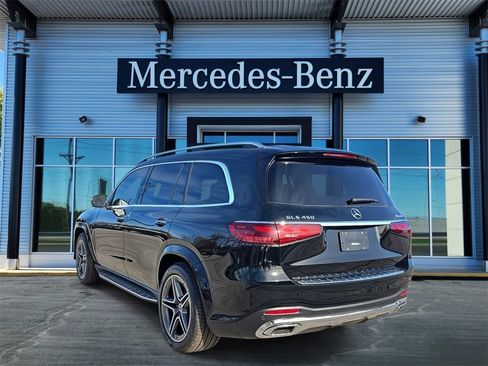 New 2026 Mercedes-Benz GLS 450 4MATIC image 4