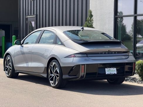 Used 2024 Hyundai Ioniq 6 SEL AWD/4WD image 3