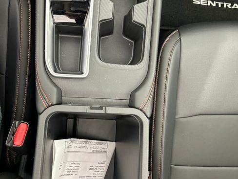 Certified 2024 Nissan Sentra SR w/ SR Premium Package image 26