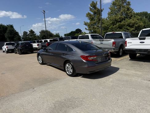 Used 2019 Honda Accord LX image 4