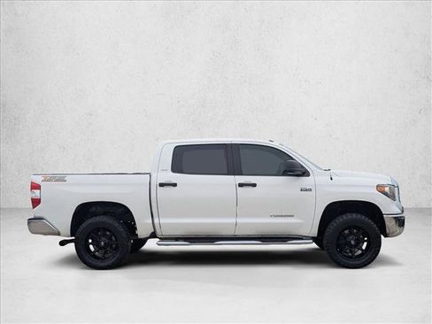 Used 2018 Toyota Tundra SR5 image 4