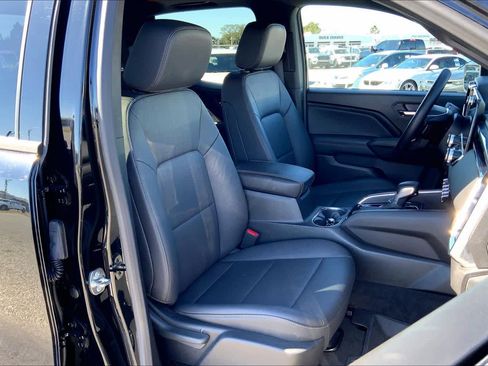 Used 2024 GMC Canyon Elevation w/ Elevation Premium Package image 9