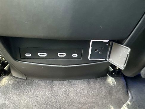 Used 2023 Cadillac Escalade ESV Sport Platinum image 19